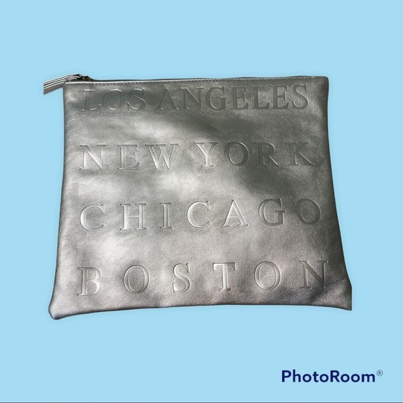 Silver Cosmetic Travel Bag NWOT - Picture 1 of 6